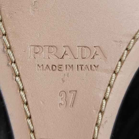 Prada Bow Logo Black Patent Leather Peep Toe Wedge Pumps Size 37 - Picture 7 of 7
